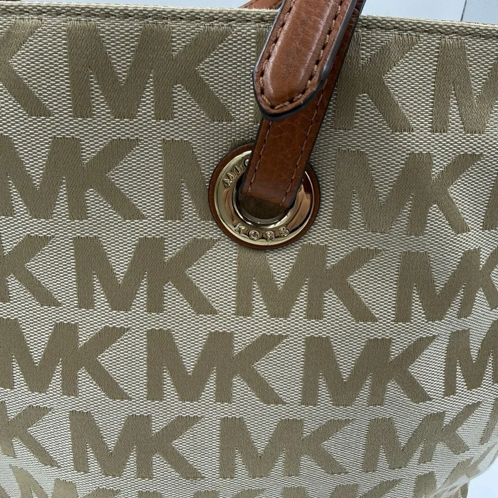 Michael Kors Jet Set MK Signature Jacquard Medium Tote Grab Bag Tan Neutral NEW‎